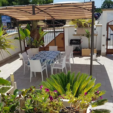 Borgonuovo بيت للعطل غالّيبولي